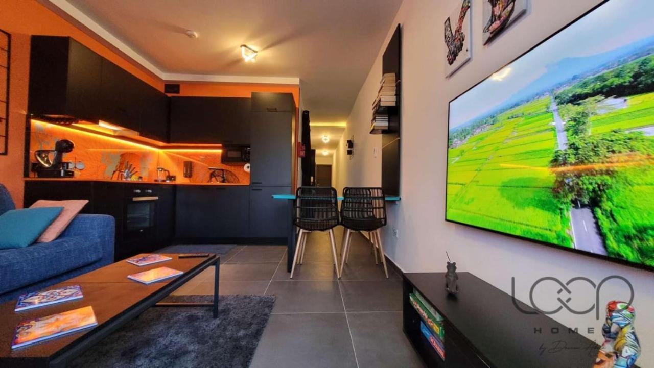 Modern - 50 M From Sea - Free Wi-Fi - Super Cool - Terrace - Fully Air-Conditioned خليج سانت بول المظهر الخارجي الصورة