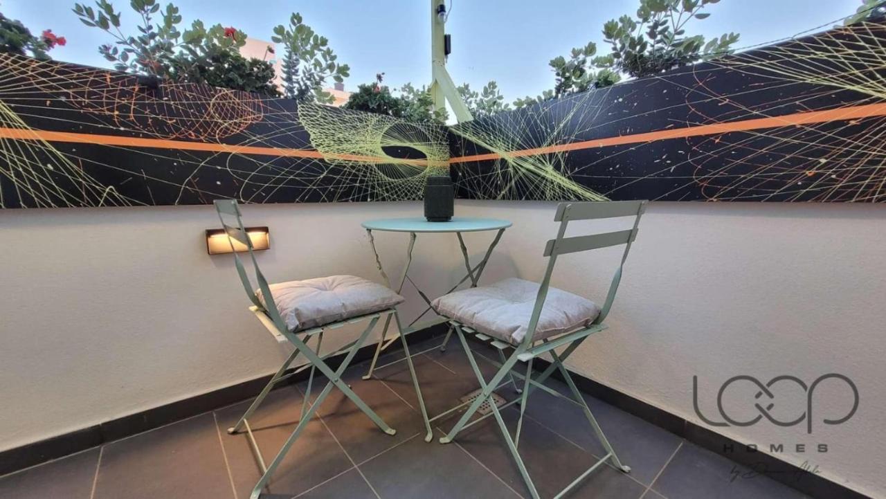 Modern - 50 M From Sea - Free Wi-Fi - Super Cool - Terrace - Fully Air-Conditioned خليج سانت بول المظهر الخارجي الصورة